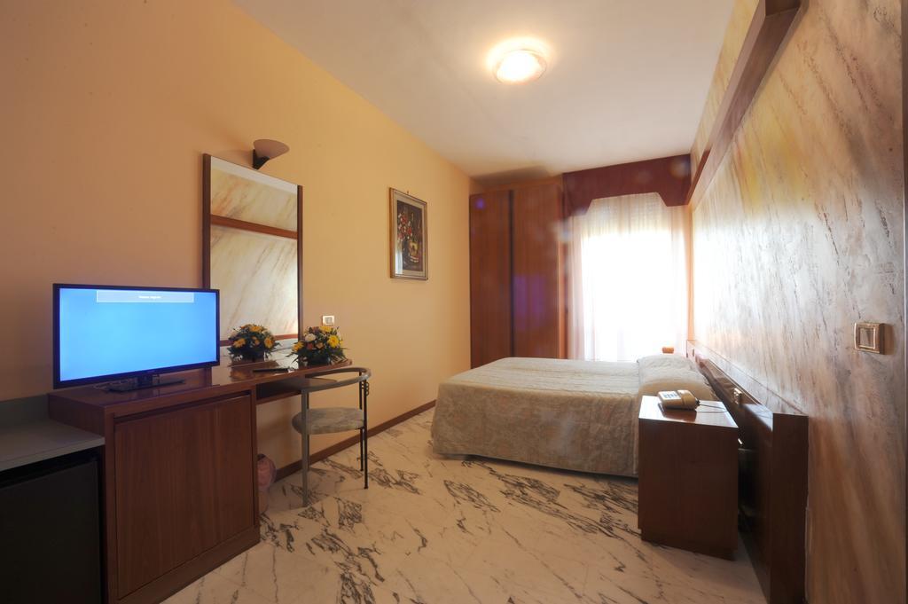 Hotel Excelsior Monticchio  Екстер'єр фото